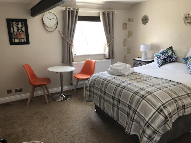 Beautiful Double Room( Bills Inclusive ) Main Photo