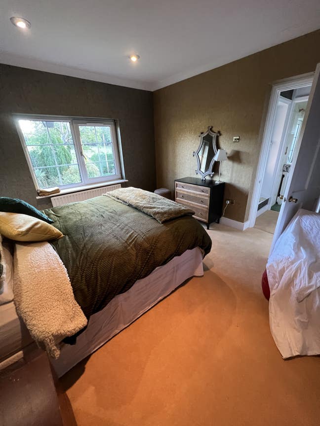 Beautiful location in a large house.  Main Photo