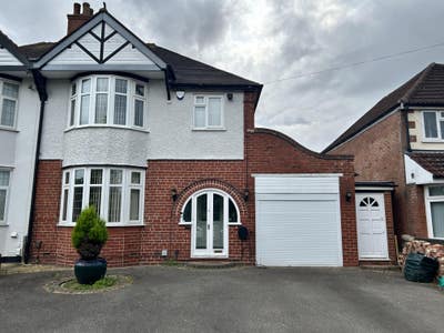 Beautiful self contained Apartment Main Photo