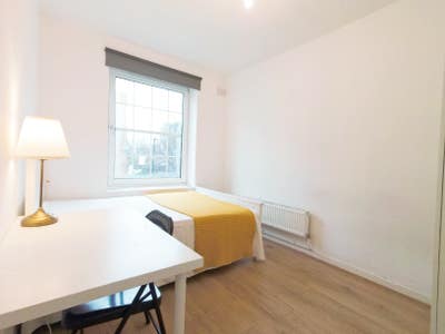 *Cosy double room, 2mins walk to Oval Main Photo