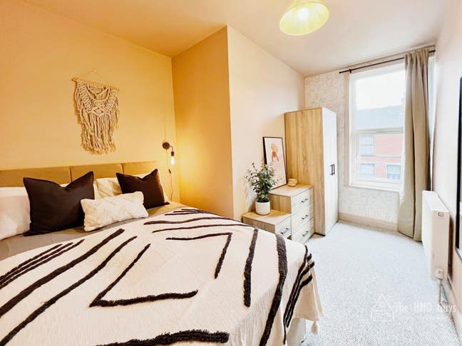 💸 All-Inclusive Room – Prime Location Main Photo