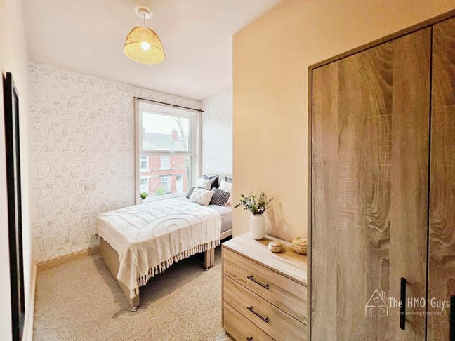 💸 All-Inclusive Room – Prime Location Main Photo