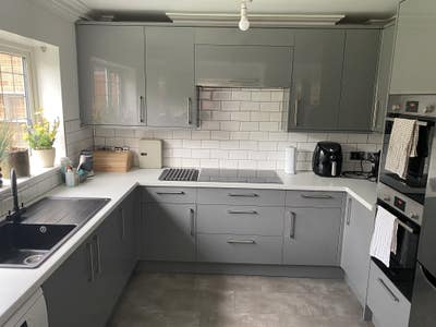 Modern DoubleRoom in refurbished house, Brentwood. Main Photo