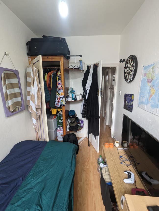 Single room available in big friendly house  Main Photo