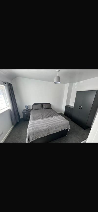 Room with en-suite Main Photo