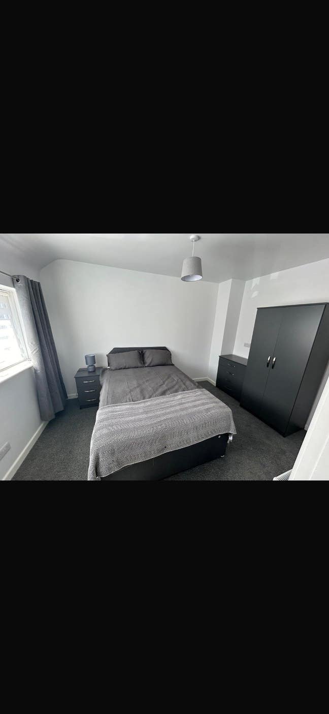 Room with en-suite Main Photo