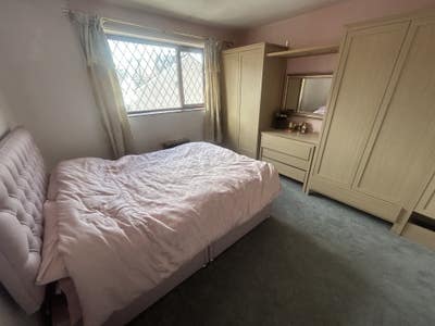 Rooms Available in a Lovely Spacious House Main Photo