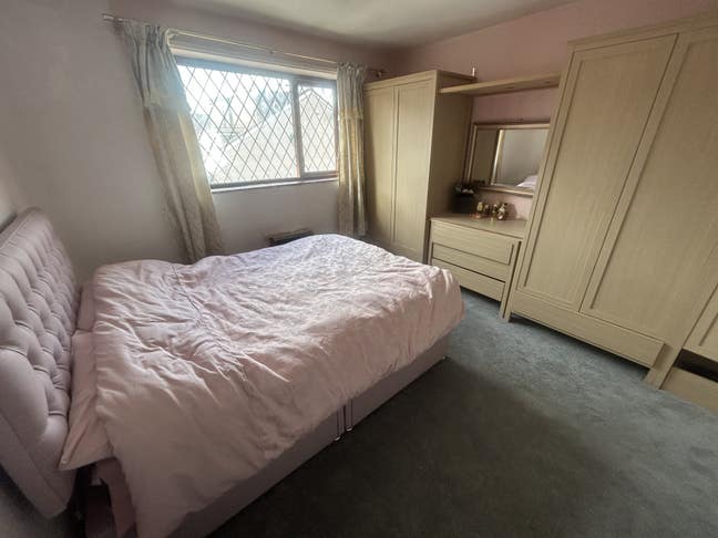 Rooms Available in a Lovely Spacious House Main Photo