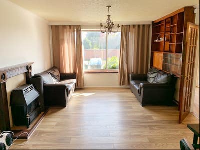 Large detached house near canon park shopping Main Photo