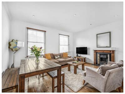 3 bedroom large maisonette with roof terrace  Main Photo