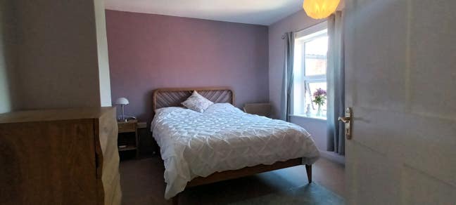 Comfortable Double in clean house Main Photo