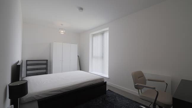1 Double Bedroom | Birmingham City Centre Main Photo