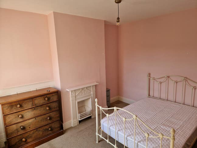 Double room in Devizes  Main Photo
