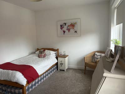Single room available in Knowle Main Photo