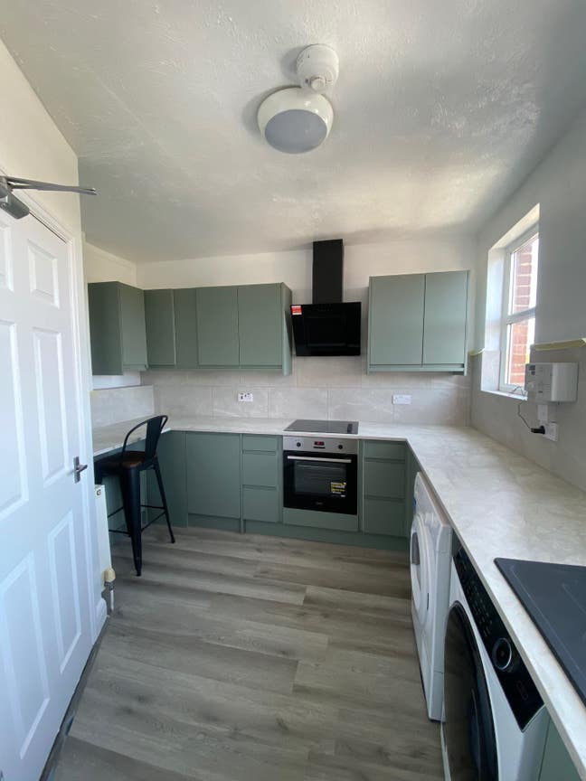 Double room in Oldtown *small house share* Main Photo