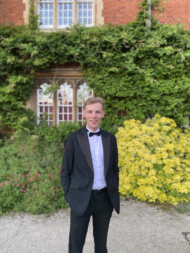 Looking for a room or flatmates!  Main Photo