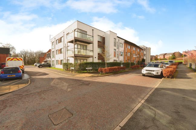 Double Room In Clean And Quiet 2 Bed Apartment Main Photo