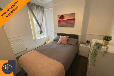 Double Room // Bacheler Sreet // Hull Royal Infirm Main Photo