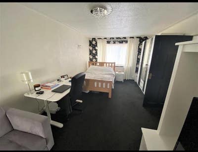 Lovely room close to Birmingham Airport/A45/NEC Main Photo