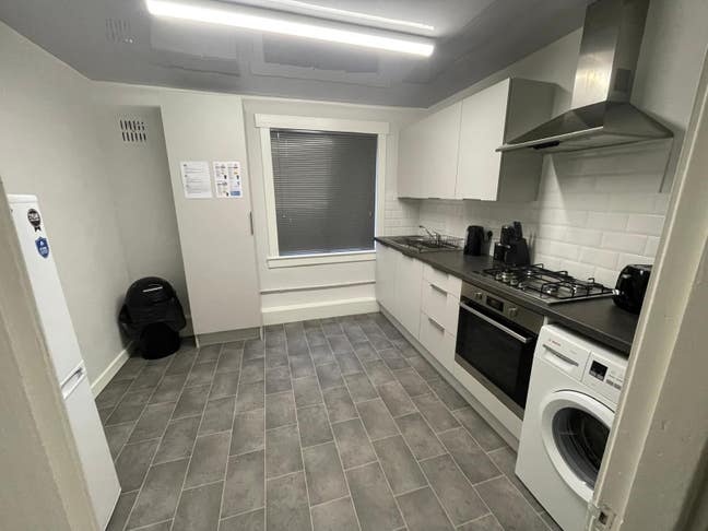 Crosshill *0% Deposit, ALL bills included* Main Photo