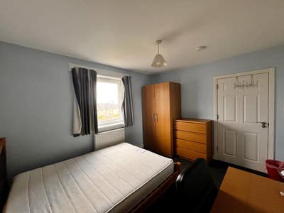 Spacious two-bed Apartment in St Andrews Main Photo