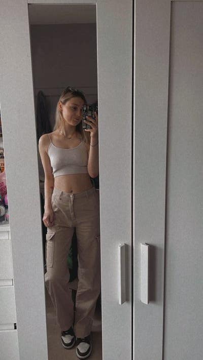 29 year old female who’s quiet and a non sm... Main Photo