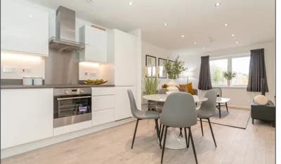 Double en-suite room available to rent in Salford Main Photo