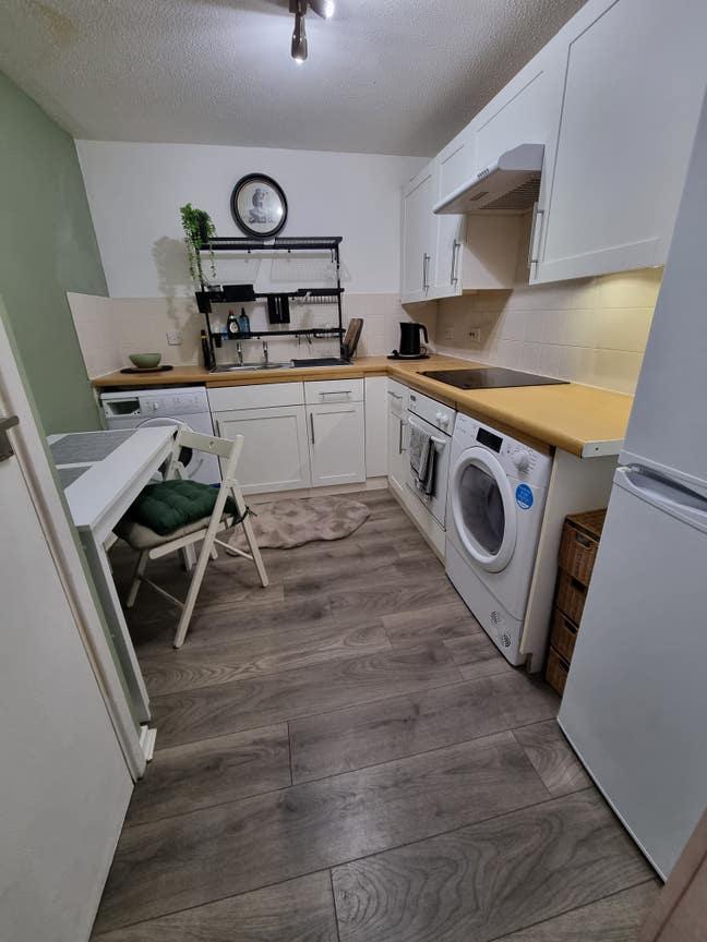 Studio Flat Main Photo