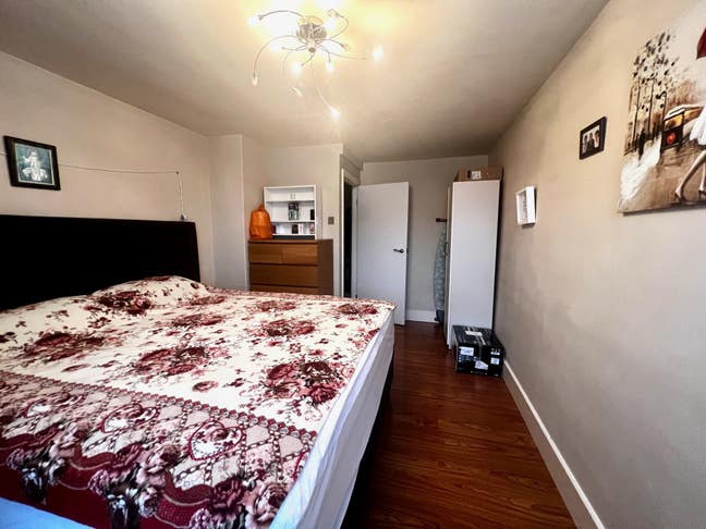 Stylish 1 Bed flat available in Stratford Main Photo