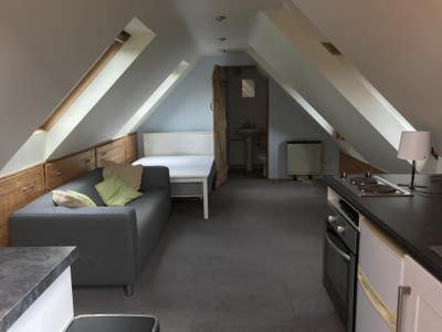 Private Annex studio room with private en-suite Main Photo