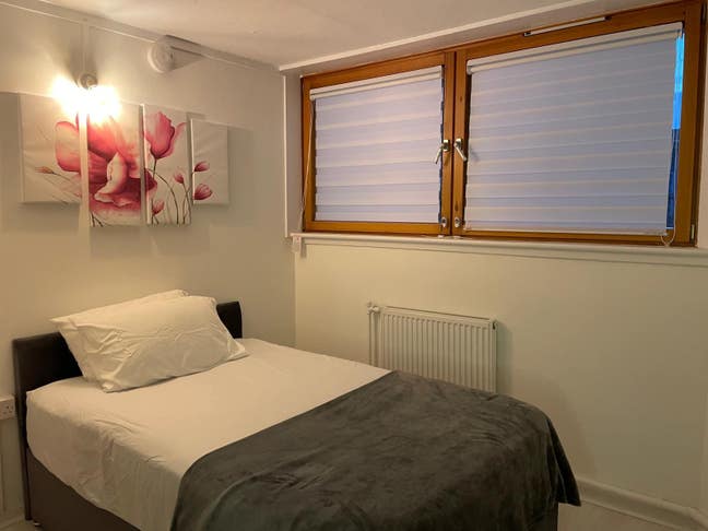 BEutiful Room IN  Chelsea!!!, central. FASt WIFI! Main Photo