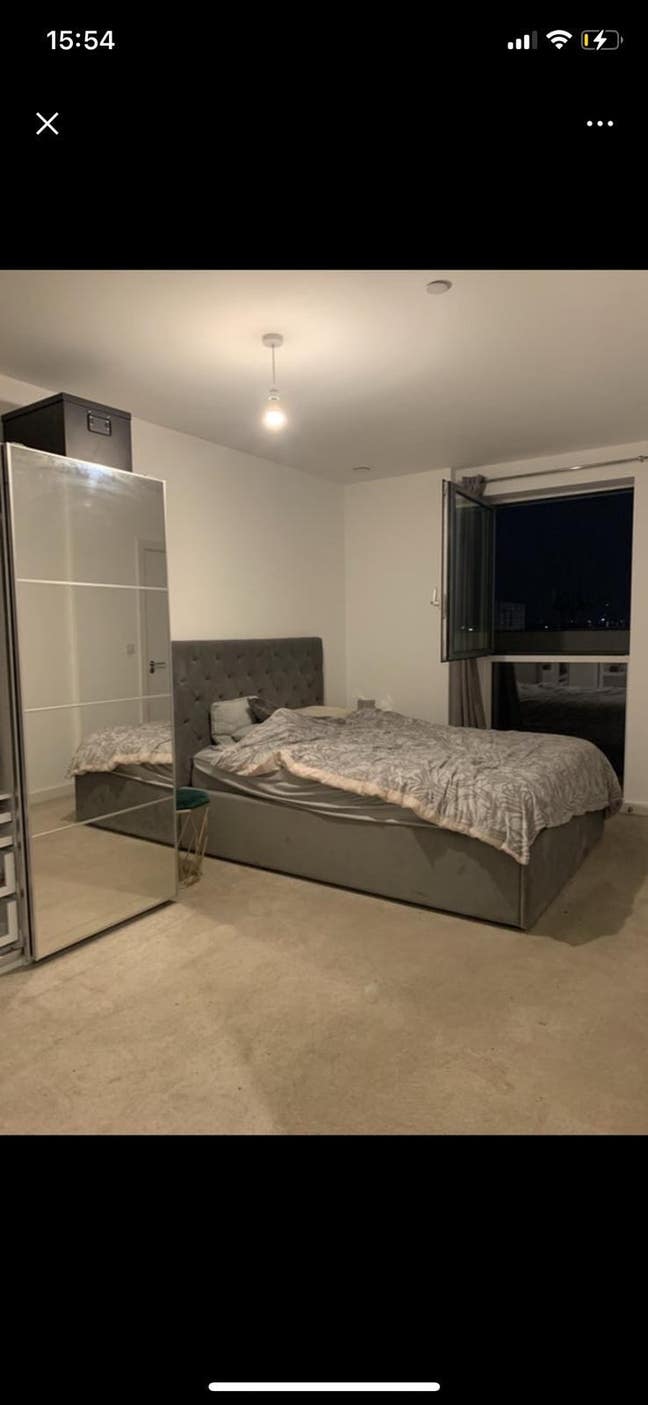 En-suite Large Double Room (All Bills Included) Main Photo