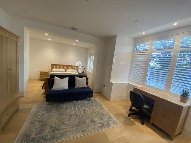 Large Wimbledon Room for Rent (bills included) Main Photo