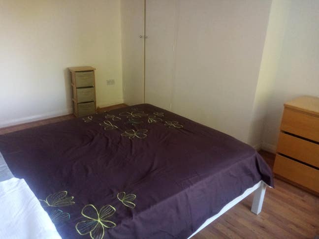  double  rooms  available immediately Main Photo