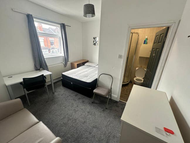 ** 1 ensuite rooms available in Selly Oak ** Main Photo