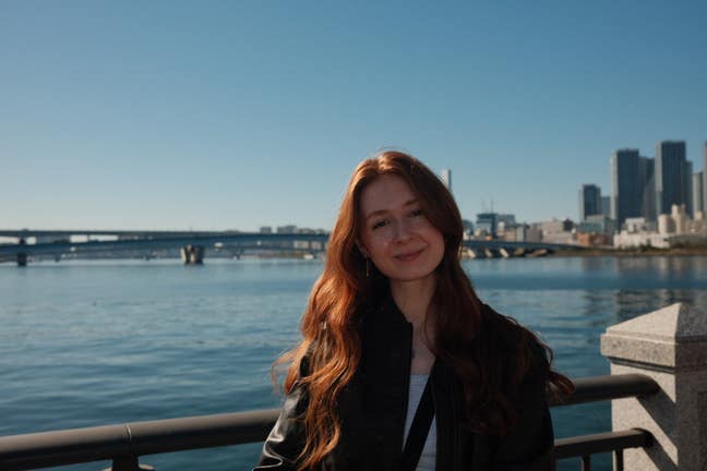 Professional Female seeks a double room Main Photo