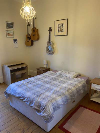 Large Double bedroom in flat share, Morningside  Main Photo