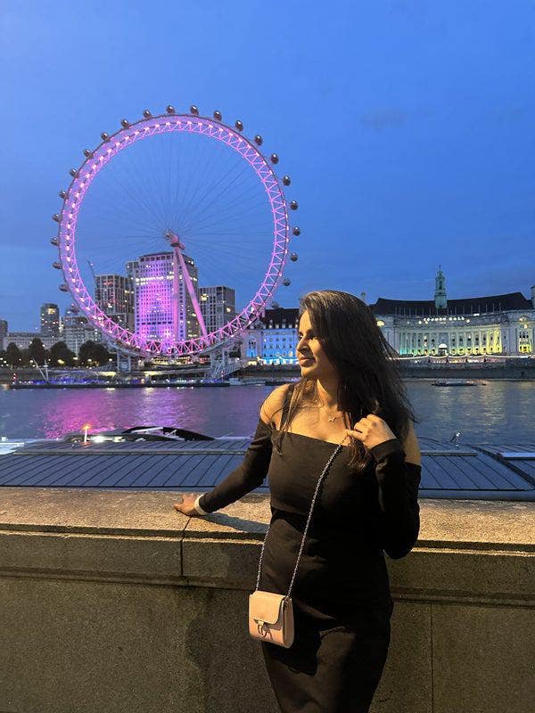 Room or buddy up wanted in Sw74rtstudio room wante Main Photo