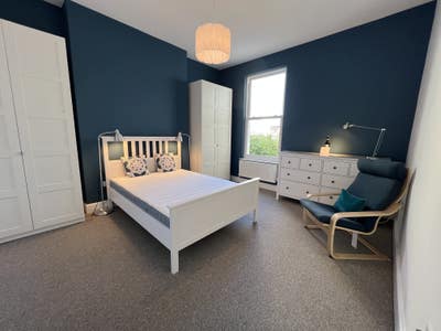 Stunning room in a very special house  Main Photo