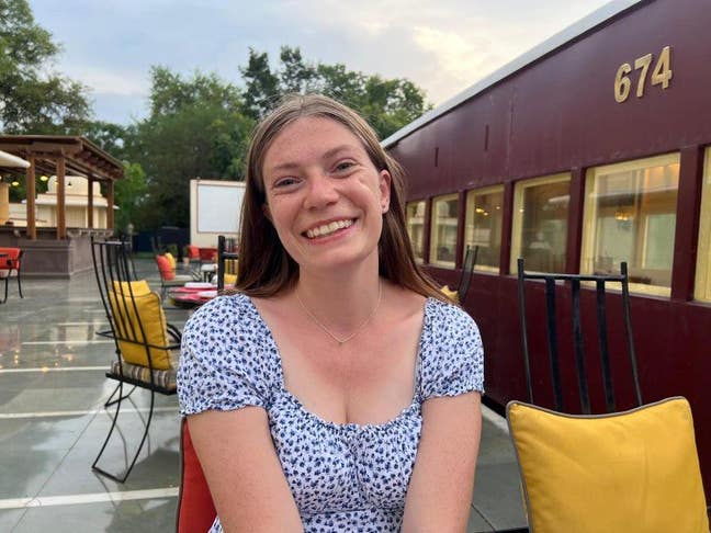 Young Professional looking for house share/ buddy  Main Photo