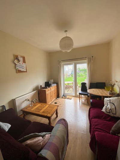 Large double room in friendly house!  Main Photo