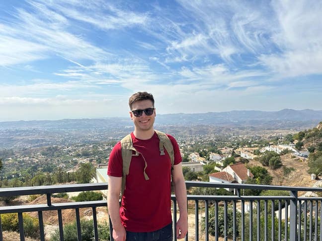 Looking for double room in Bristol Main Photo