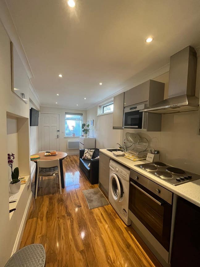 Newly refurbished one bedroom flat  Main Photo