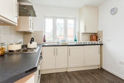 Cool Three Bed House Main Photo