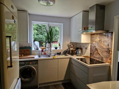 Lovely, clean,double room in Northgate  Main Photo