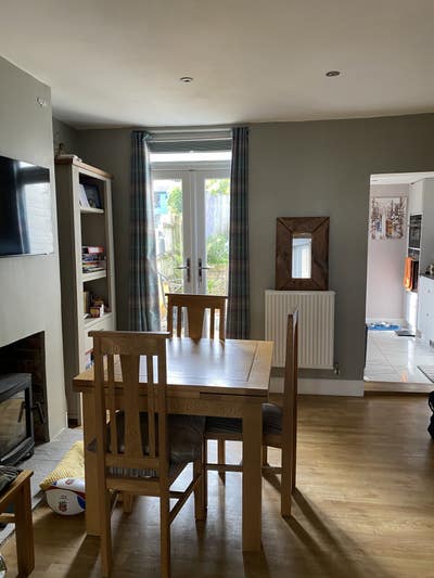 Large room for female in great central location  Main Photo