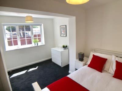 Large Double Room - Whiteley Side of Fareham Main Photo