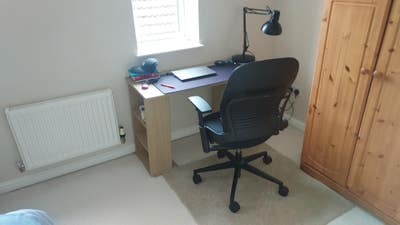 Large Double with Private Bathroom/Off St Parking Main Photo