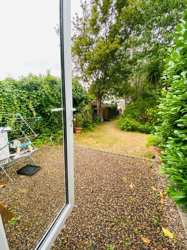 Spacious 7-Bedroom Apartment in Orpington Main Photo