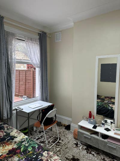Double room available in Forest Gate  Main Photo